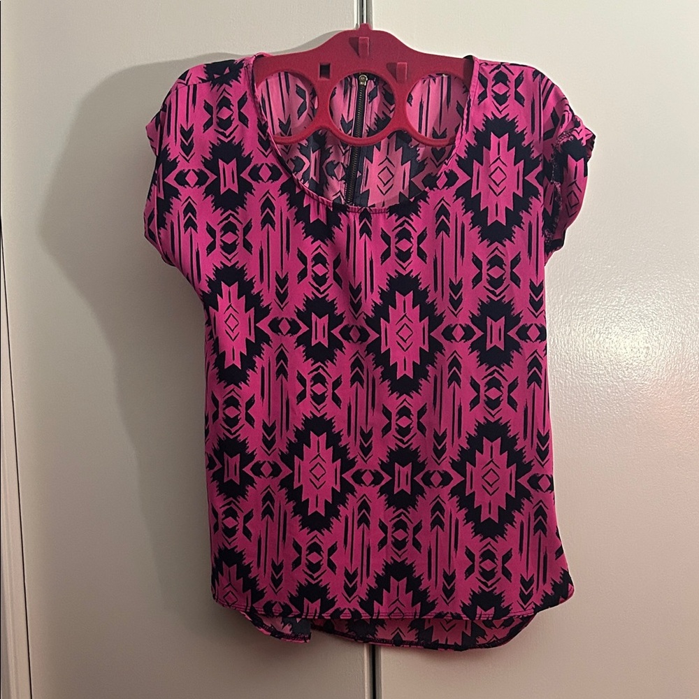 Pink and Black Geometric Women's Top